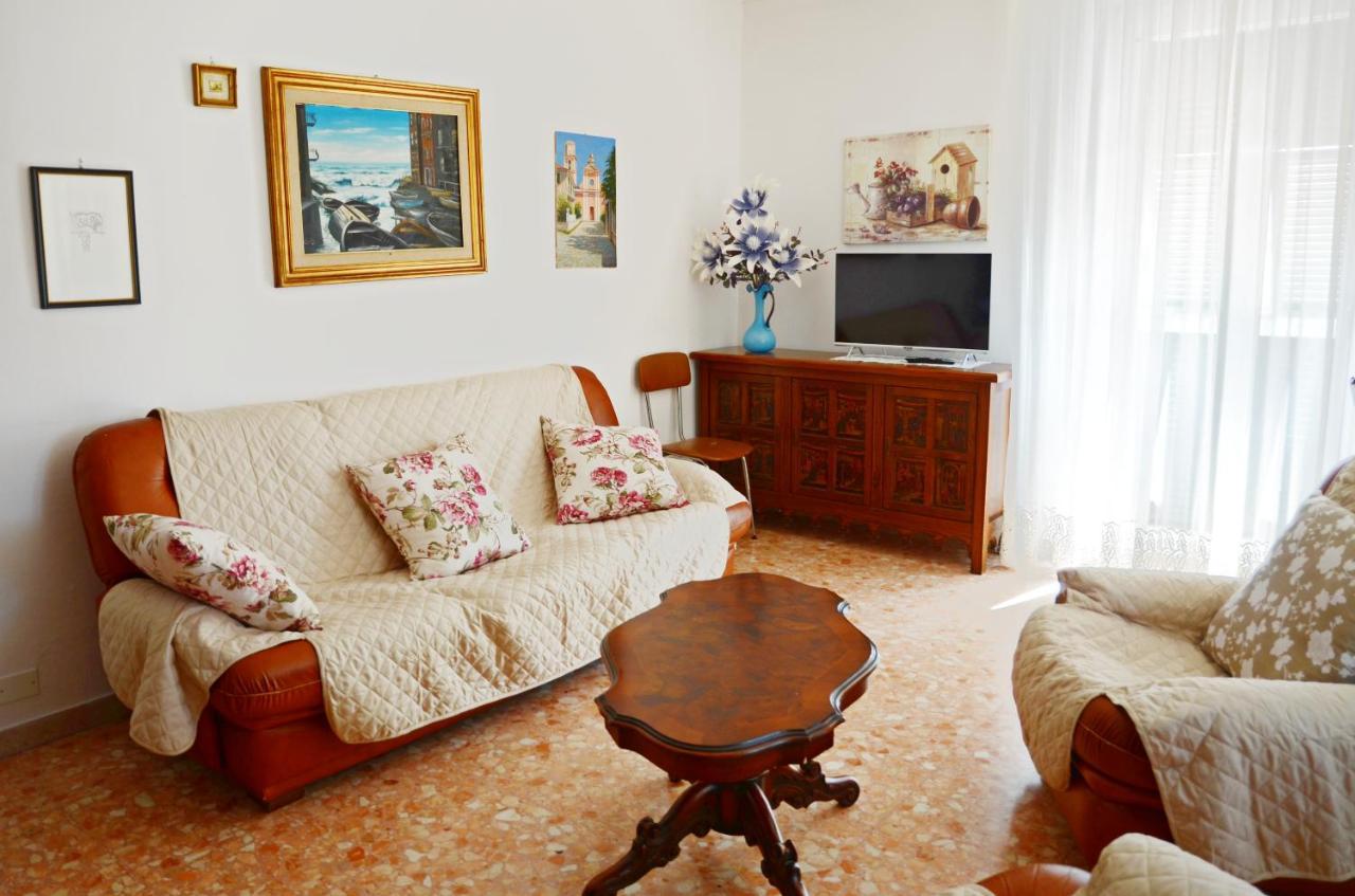 La Piazza - Appartamento Vacanze Piana Battolla Exterior foto